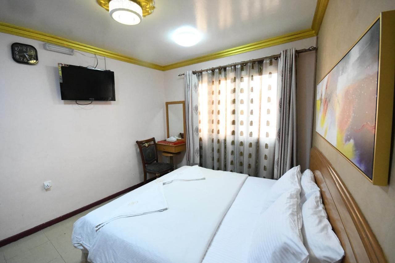 Maaeen Hotel ดูไบ ภายนอก รูปภาพ