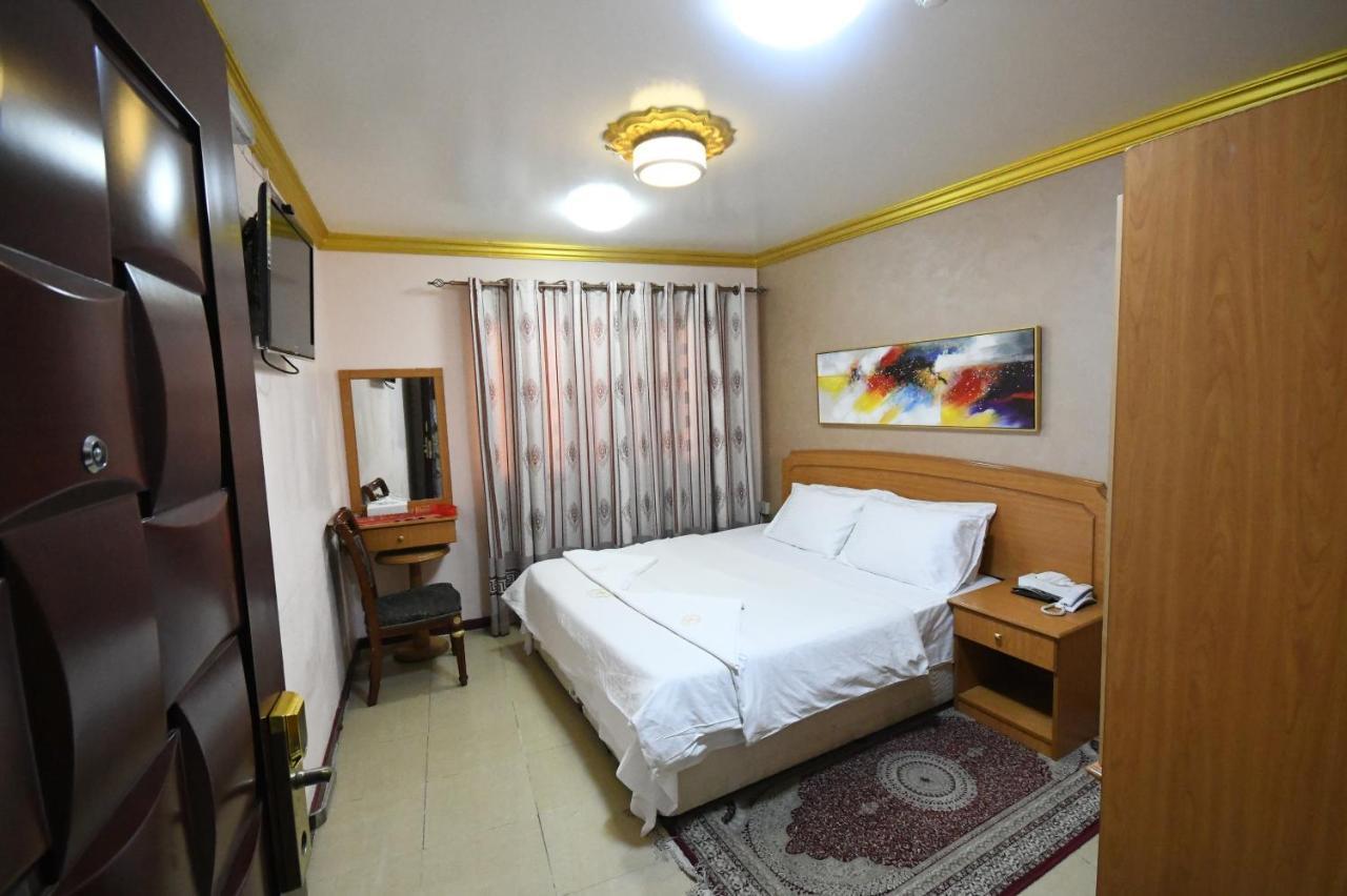 Maaeen Hotel ดูไบ ภายนอก รูปภาพ