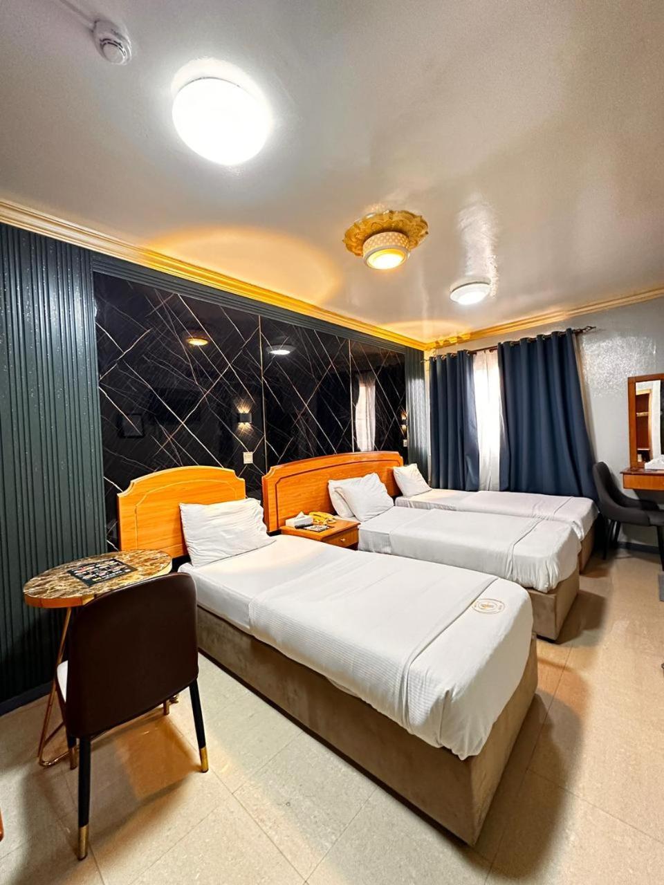 Maaeen Hotel ดูไบ ภายนอก รูปภาพ