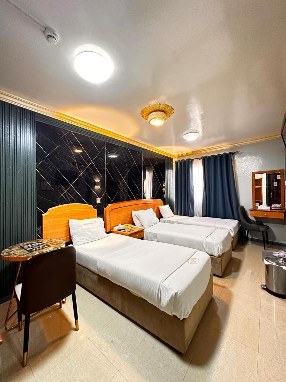Maaeen Hotel ดูไบ ภายนอก รูปภาพ