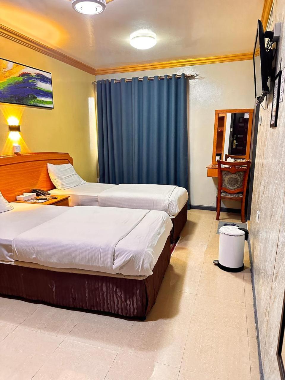Maaeen Hotel ดูไบ ภายนอก รูปภาพ